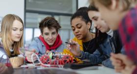 Group student engineering activity