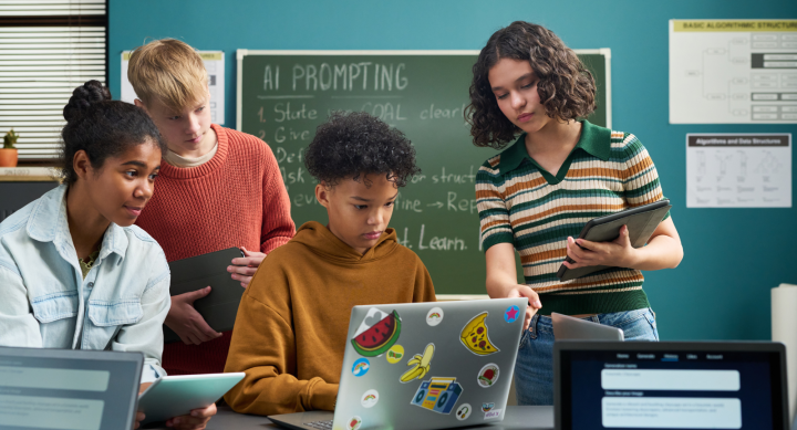 photo of students collaborating